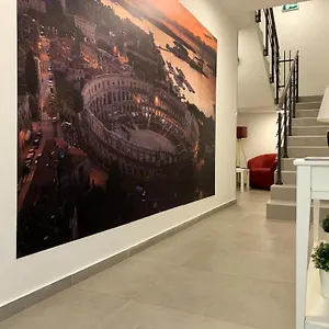 Appartamento Dream In Arena 1 Center Free Parking, Pola