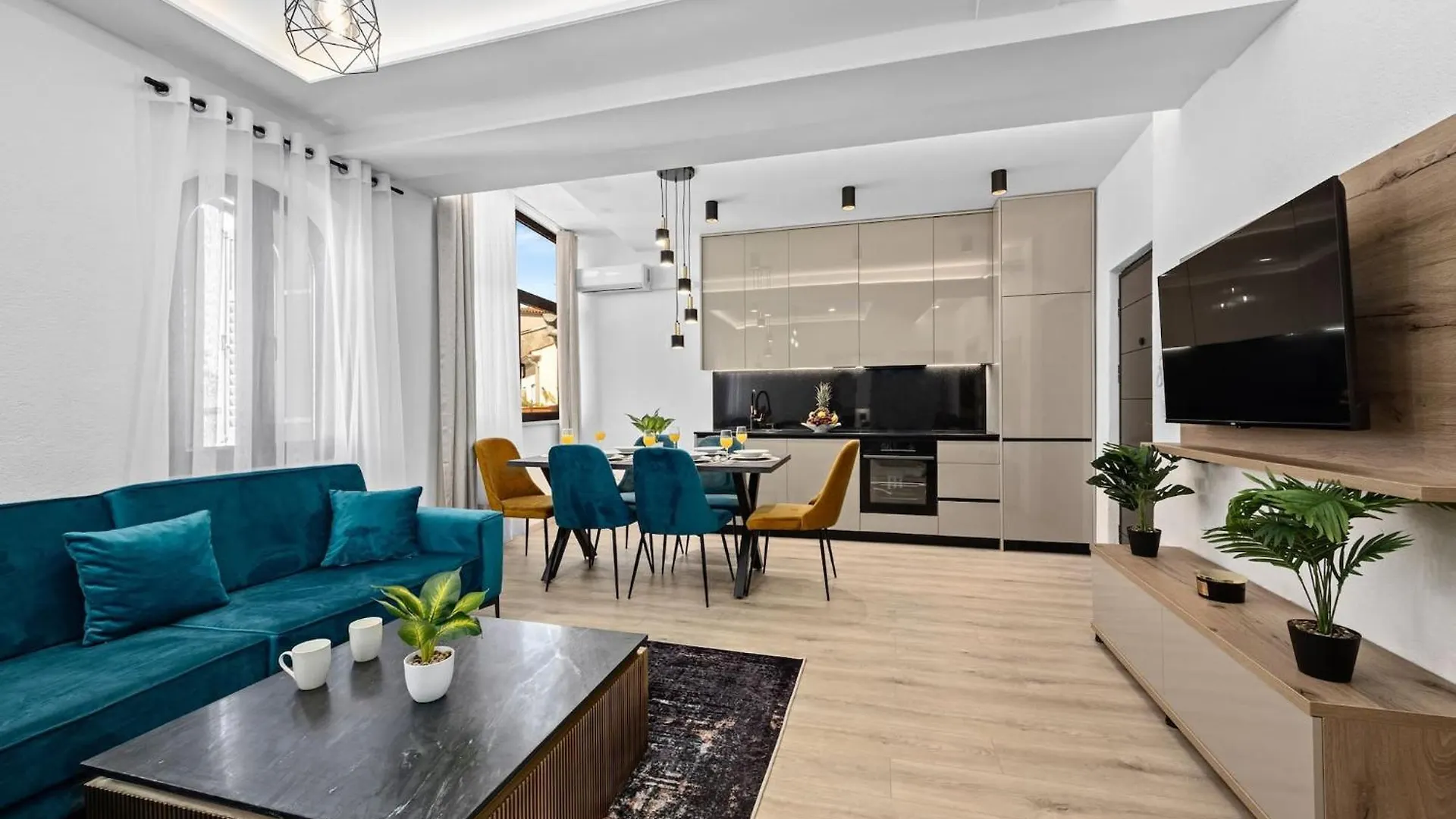 Capitolina Apartments - City Center Pula