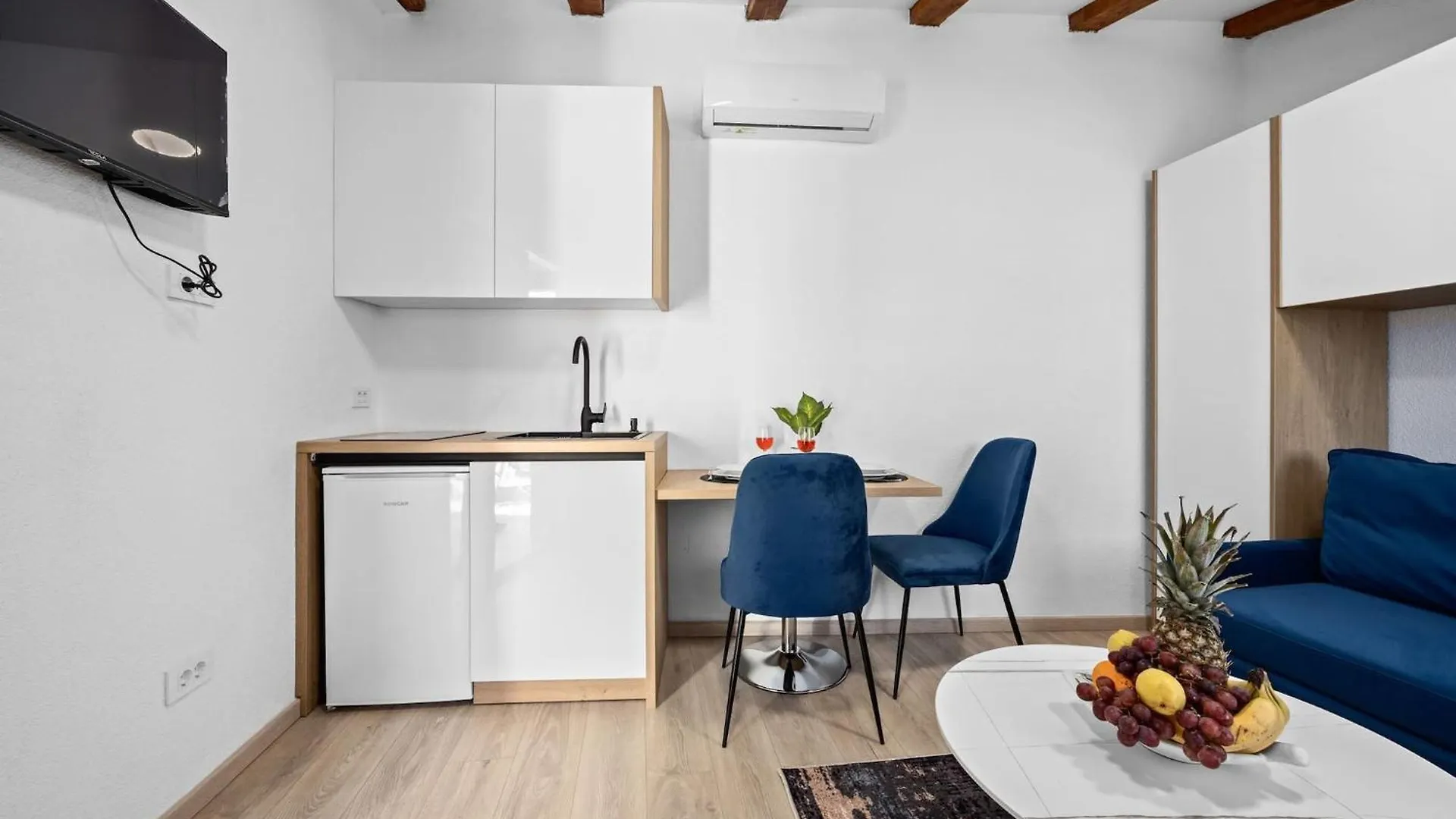 Capitolina Apartments - City Center Pula 0*,  Croatia